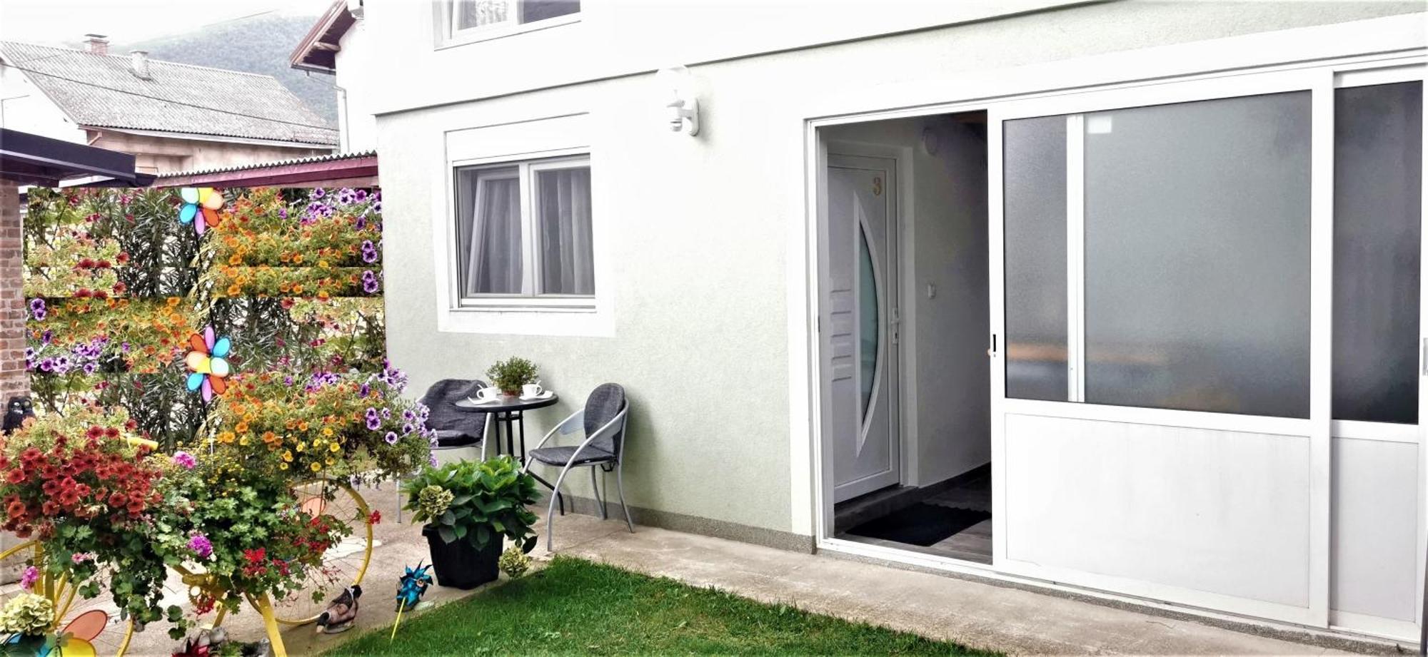 Ana Apartment Gračac Exterior foto